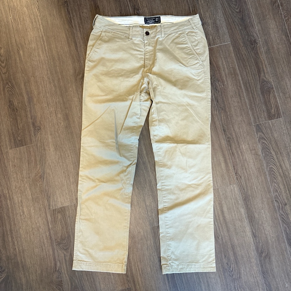 Abercrombie & Fitch Straight Leg Khaki Pants
